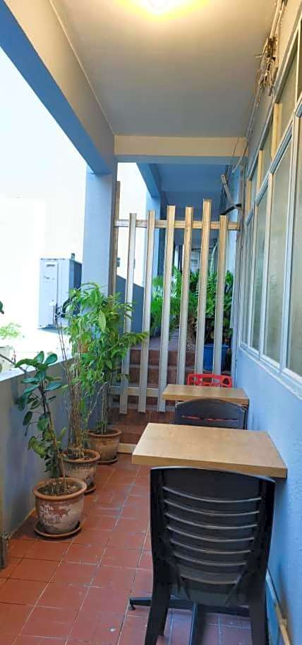 Sunset Homestay - Backpacker Hostel Self Checkin