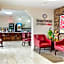 HomeTowne Studios by Red Roof Huntsville - Madison