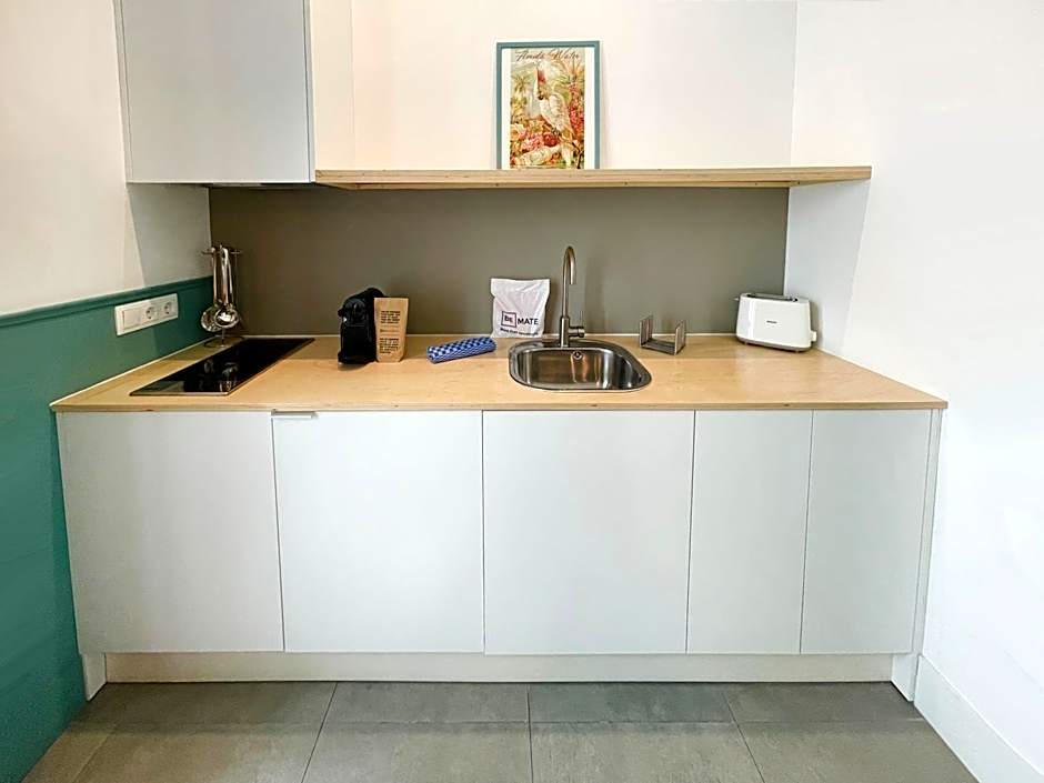 Be Mate Gran Vía Suites