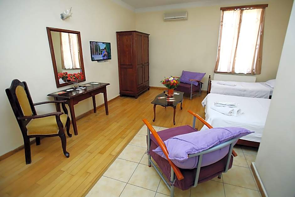 Route Hotel