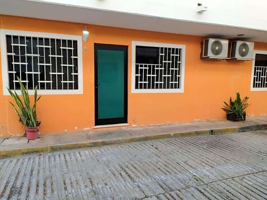 Hermoso y acogedor departamento de dos recámaras.
