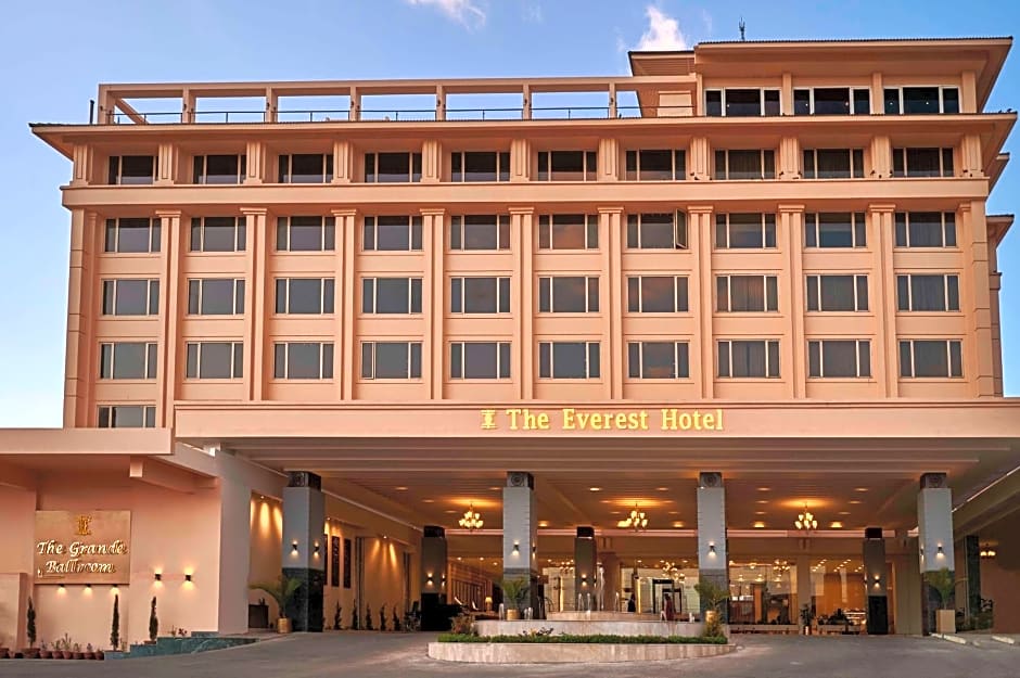 The Everest Hotel