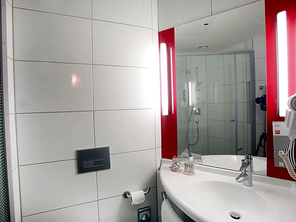 Ibis Skopje City Center