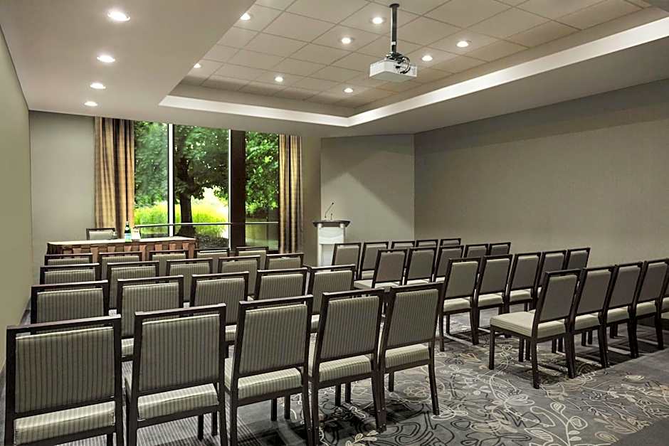 Hilton Suites Toronto/Markham Conference Center And Spa