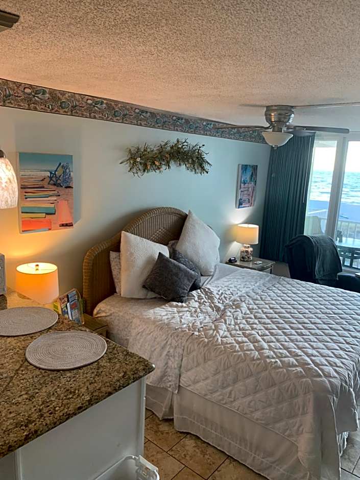 Island Inn unit 315
