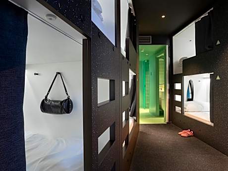 Bed in 6-Bed Mixed Dormitory Room