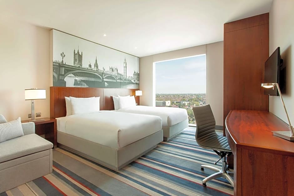 Hyatt Place West London Hayes