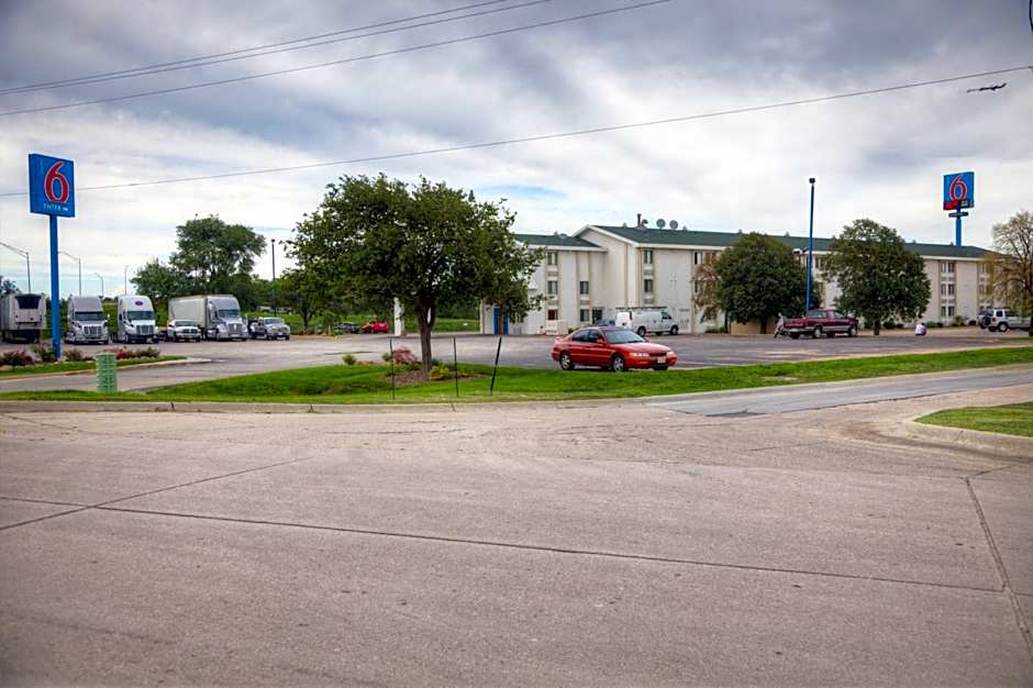 Motel 6-Council Bluffs, IA - Omaha East