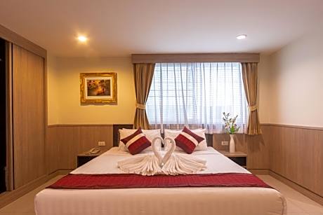 Grand Deluxe Double or Twin Room