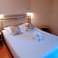 Hôtel Platanes - KB HOTEL GROUP