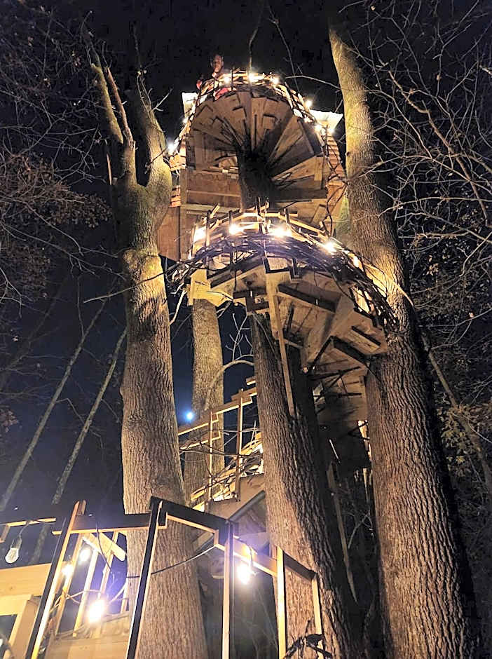 Lost River Hostel