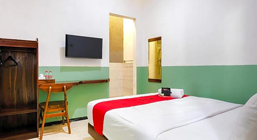 RedDoorz @ Soekarno Hatta 2