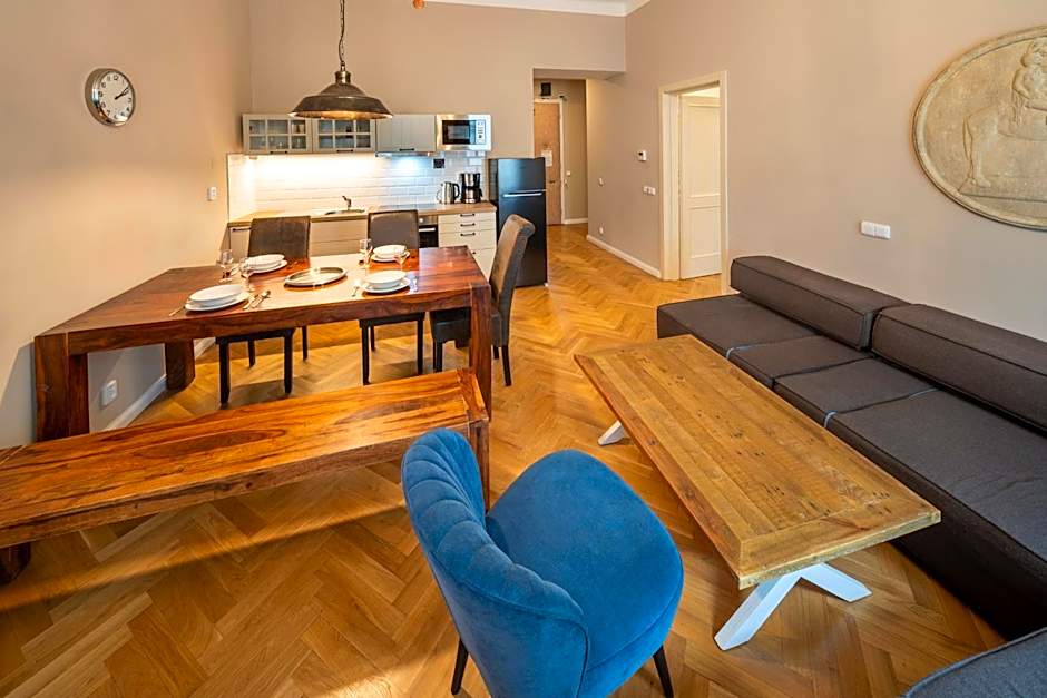 Downtown - Apart Hotel Zborovska