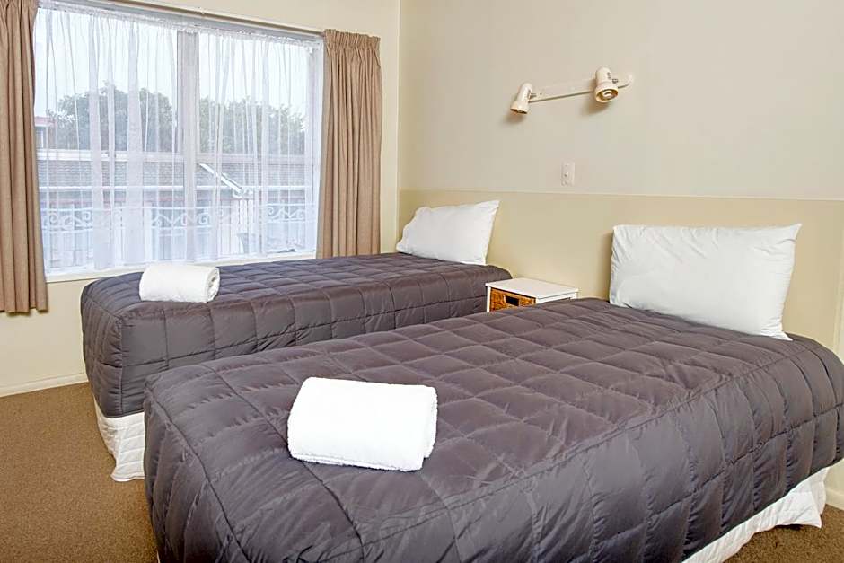 Tourist Court Motel
