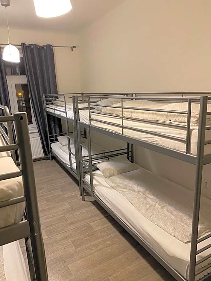 Easy Housing