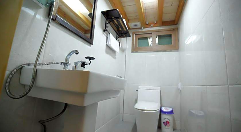 Samlockhon Hanok Guesthouse