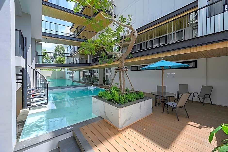 Tour De Phuket Hotel