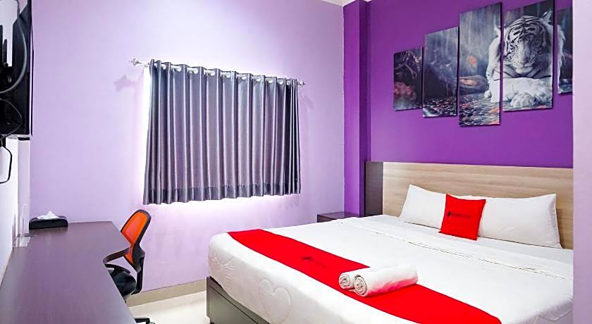 RedDoorz @ myRoom UMY