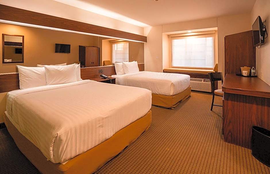 Microtel Inn & Suites by Wyndham Ciudad Juarez/US Consulate