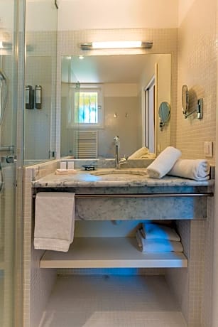 Family Room with Shower