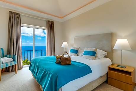 T2 Bedroom With Sea View