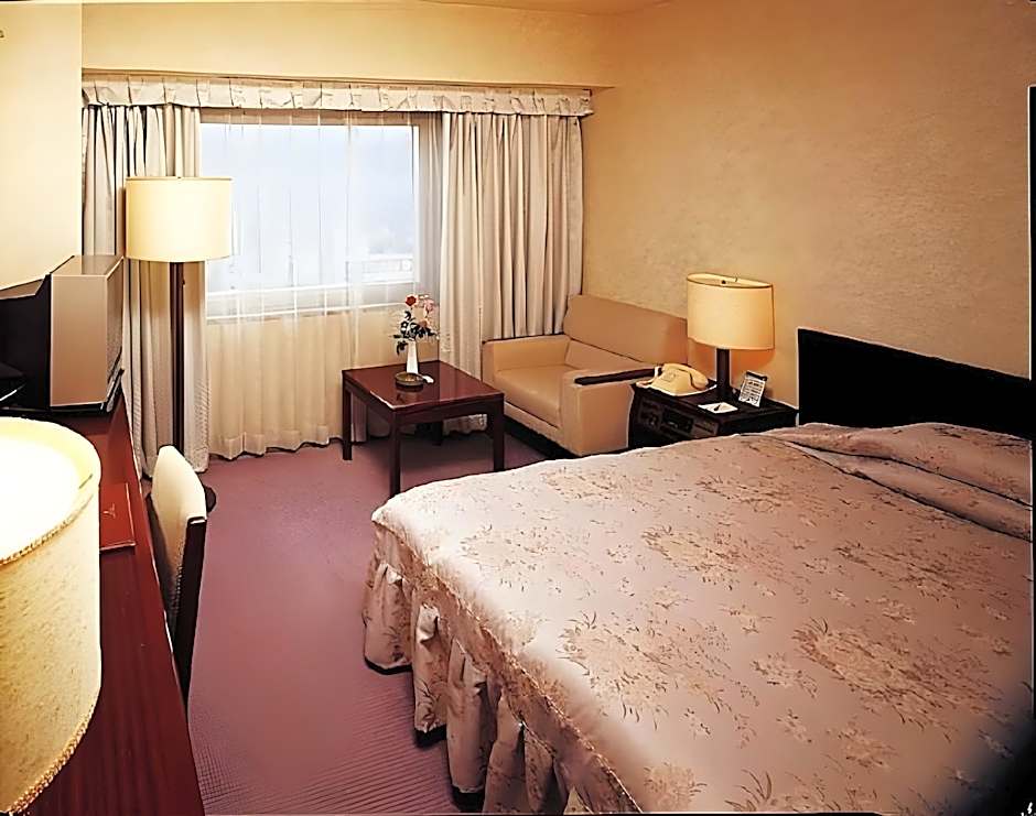 Fukuyama New Castle Hotel