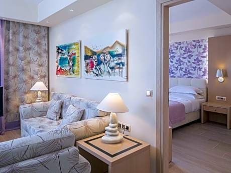 Grand Suite Partial Sea View