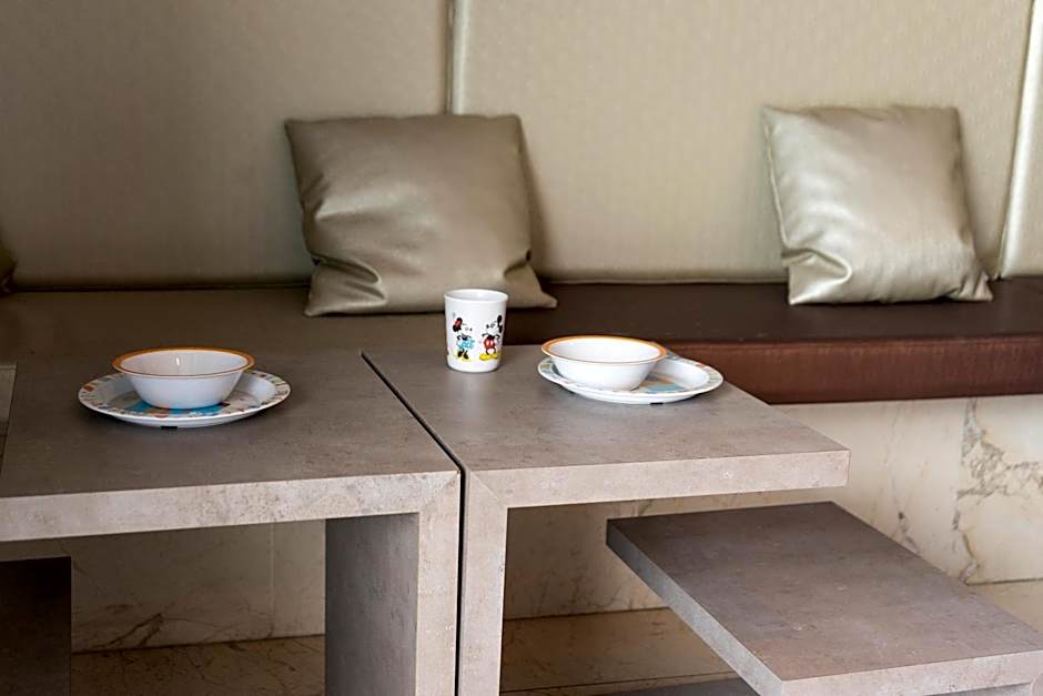 Petit Palace Tamarises