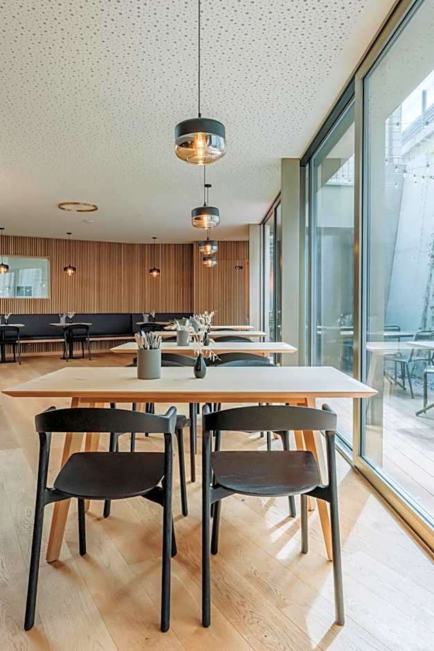 Montreux Youth Hostel