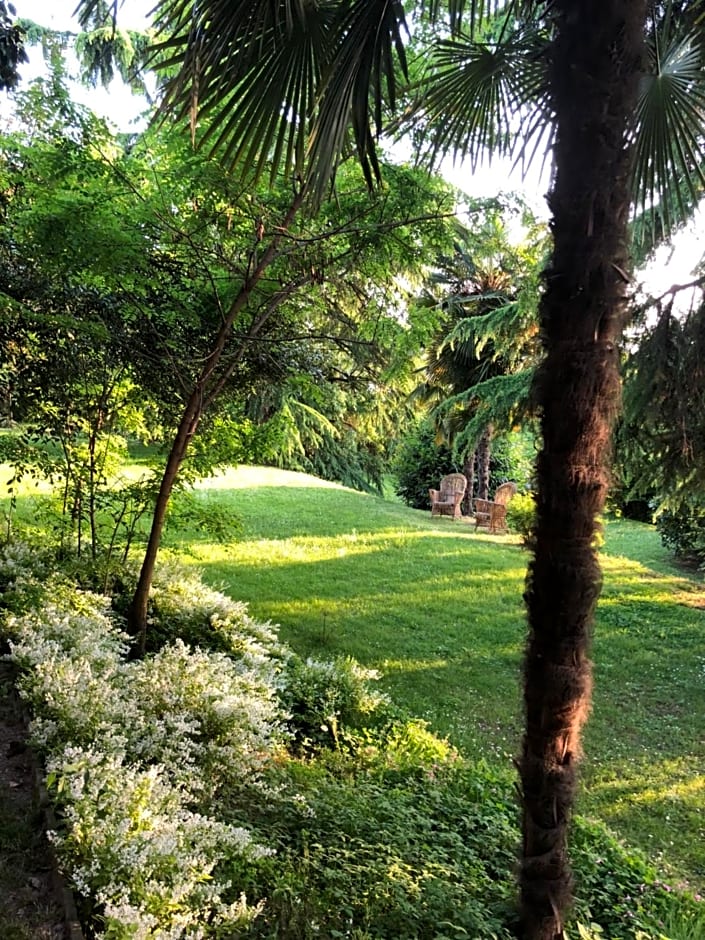 Villa House and Garden B&B