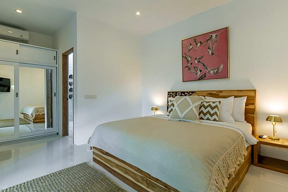 Villa Lumut 3 Bedrooms Central Seminyak