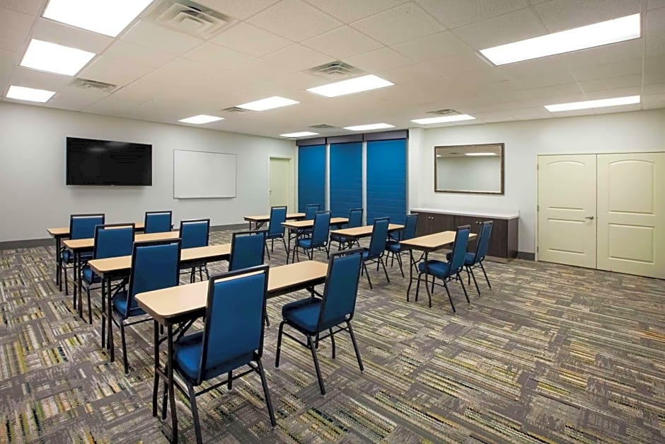 La Quinta Inn & Suites by Wyndham Odessa North