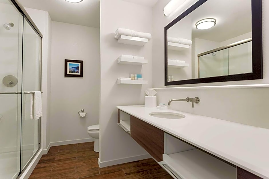 Hampton Inn By Hilton Kennewick At Southridge