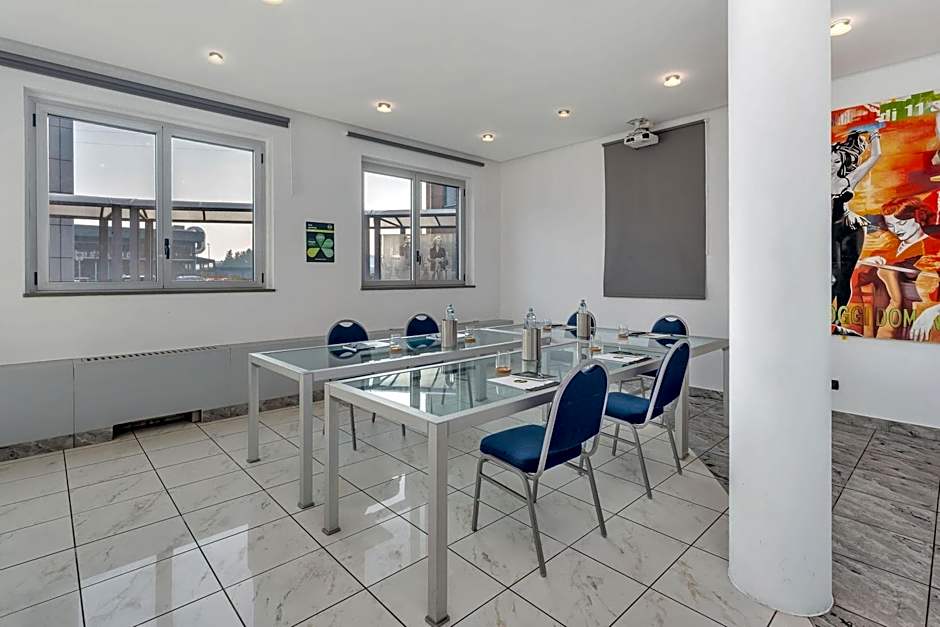 B&B HOTEL Milano Cologno Studios