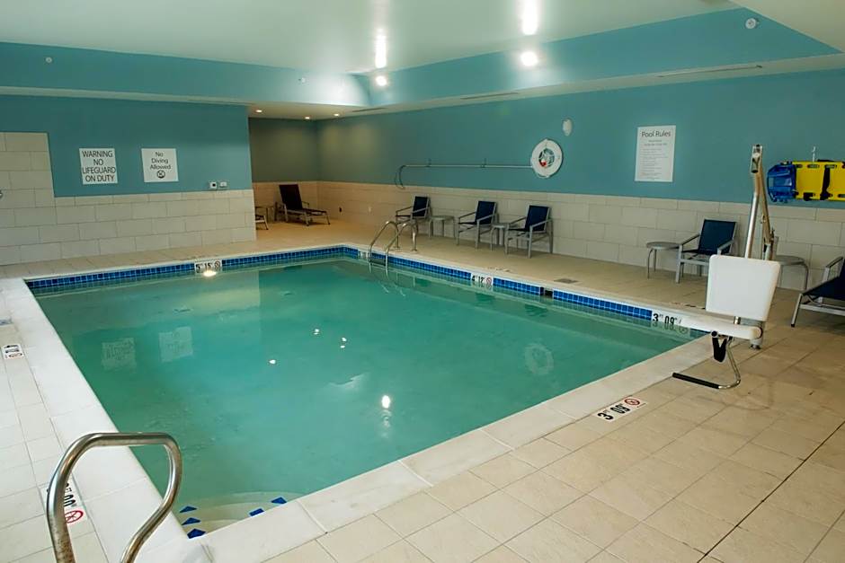 Holiday Inn Express And Suites Warsaw - E- Center By IHG