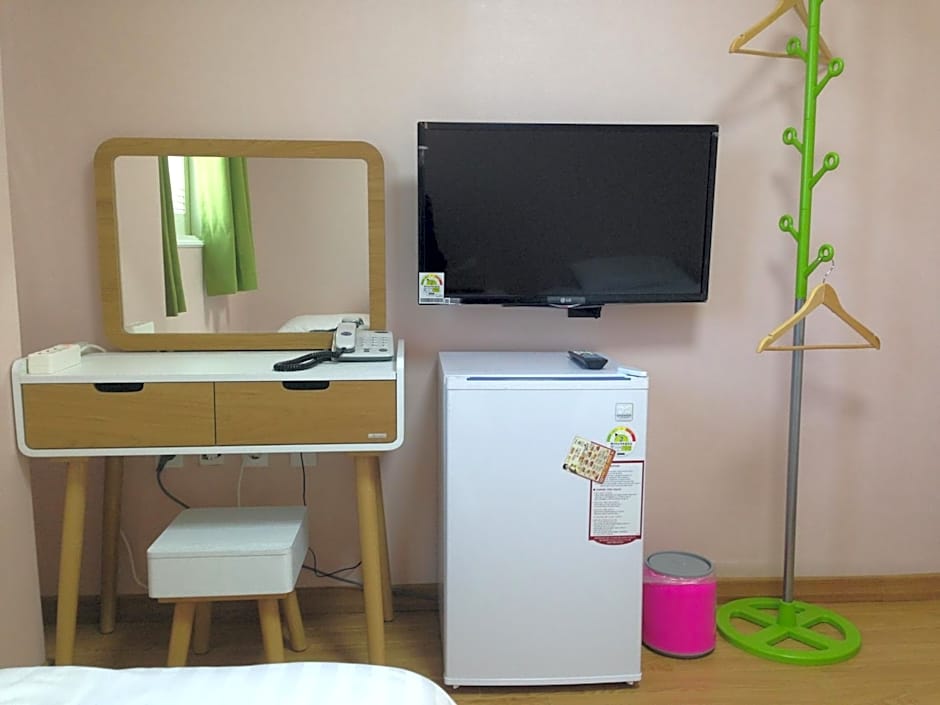 Jeju R Guesthouse