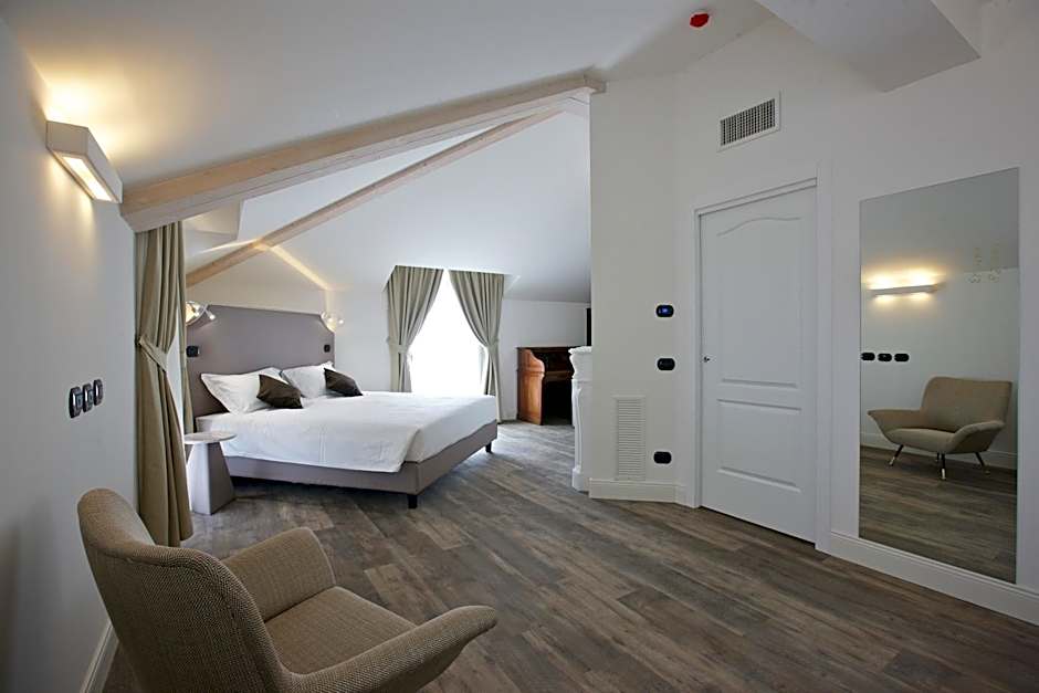 Hotel Al Campanile - Luxury Suites & Apartments