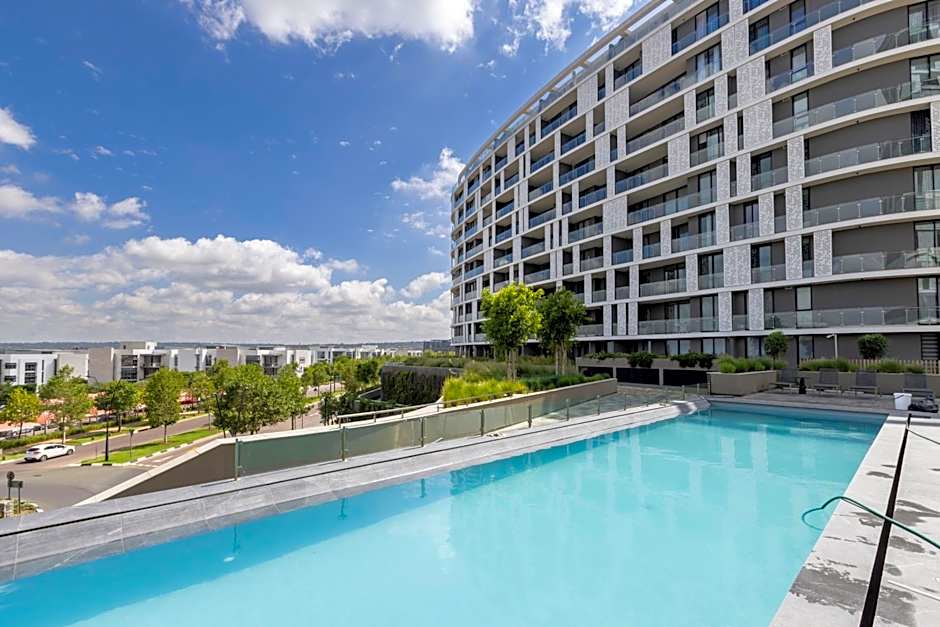 Sky Dweller by Ellipse