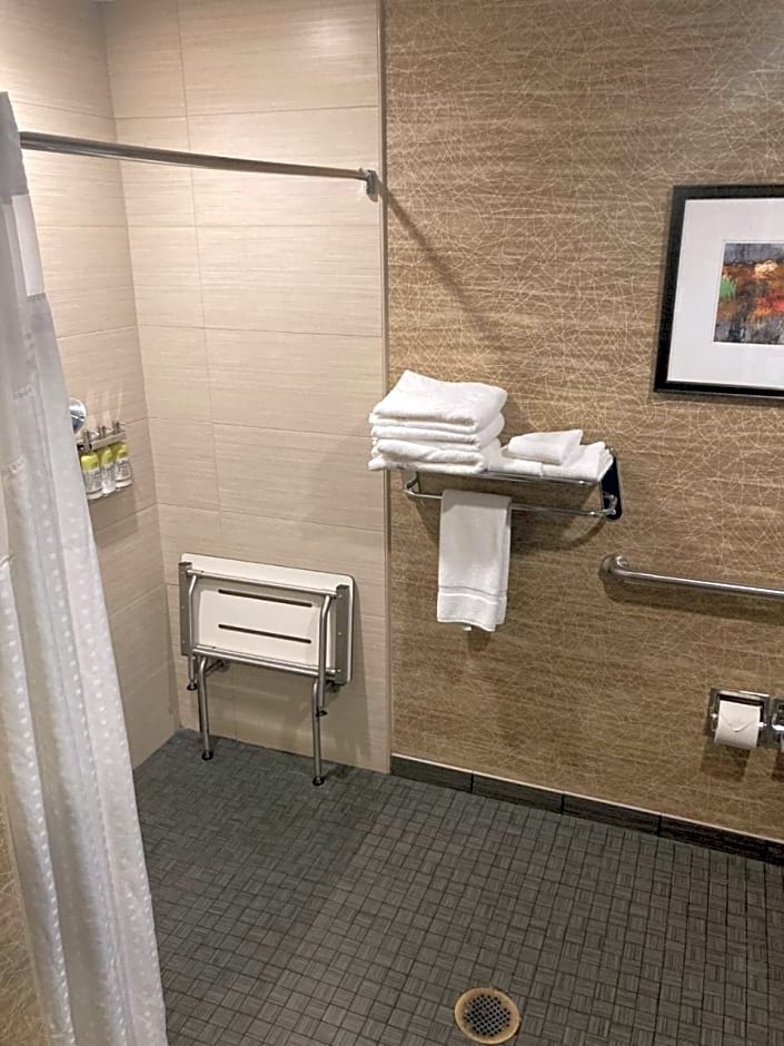 Holiday Inn Express & Suites Peekskill-Lower Hudson Valley By IHG