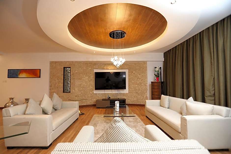 Bidwood Suite Hotel, Opposite Sarit Centre