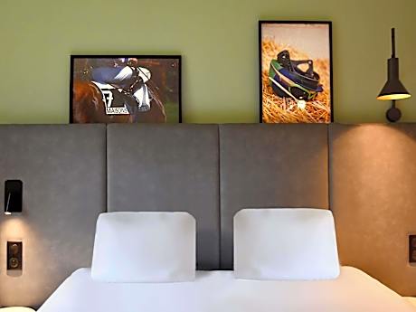 Standard Room with one double bed and one single bed