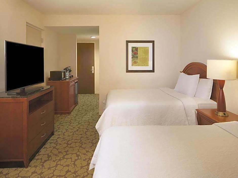 Hilton Garden Inn Virginia Beach Town Center