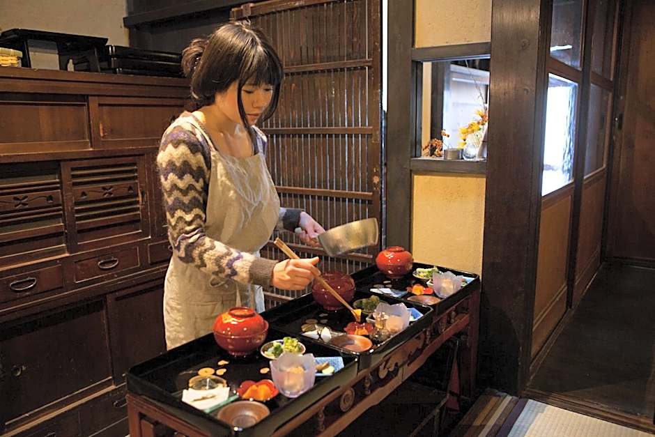 Bed & Breakfast Tsukiya
