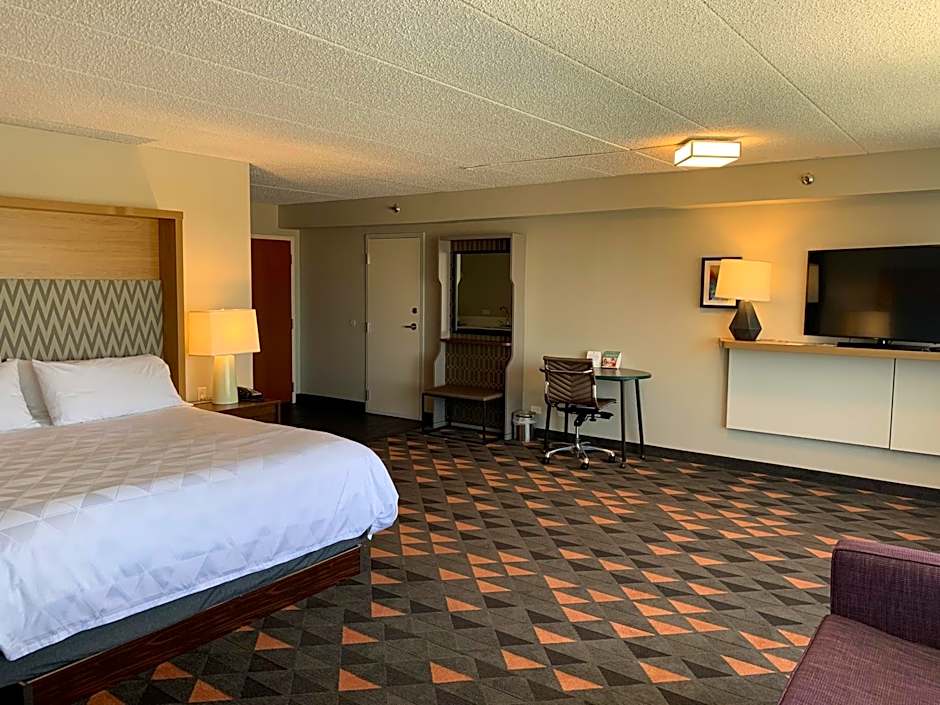 Holiday Inn Chicago Northwest/Crystal Lake/Convention Center By IHG
