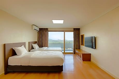 [WEST] Sono Belle Family(Kitchen/Standard/Bed) - Bed Type Randomly Assigned
