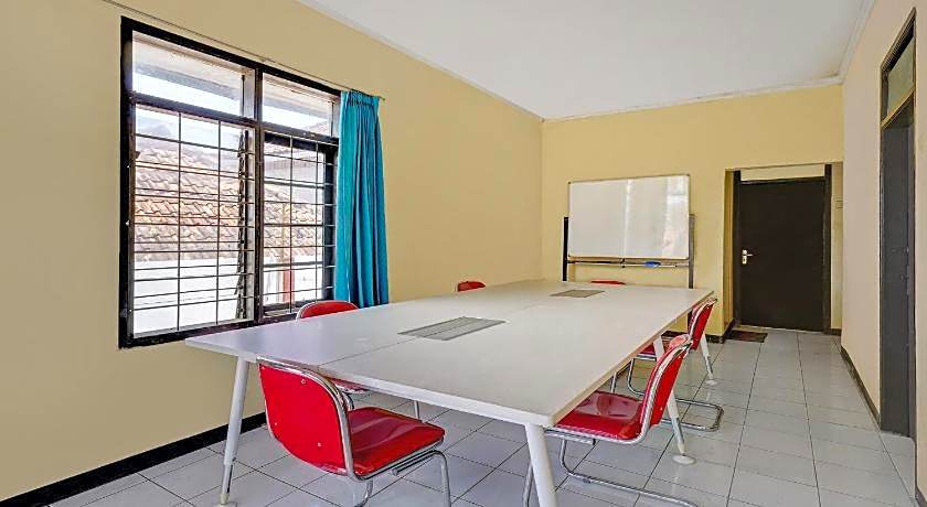 OYO Life 91116 Pelangi Residence Syariah