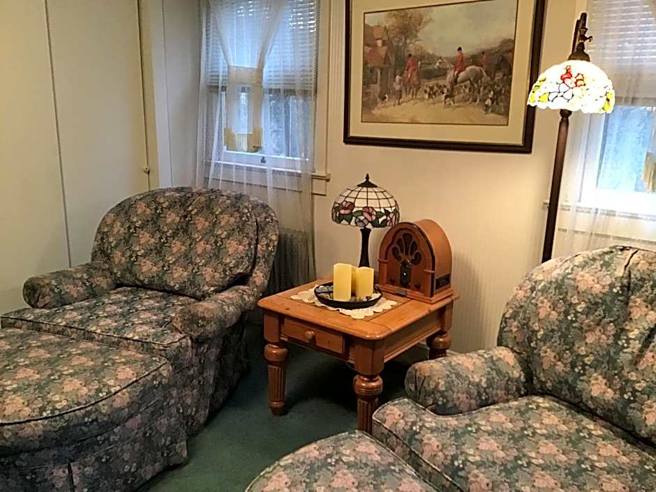Brookview Manor Inn