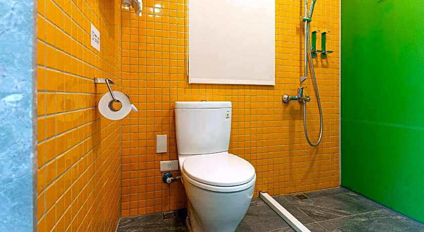 CHECK inn Express Taichung Yizhong