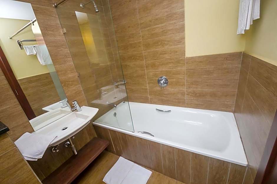 Taarifa Suites by Dunhill Serviced Apartments