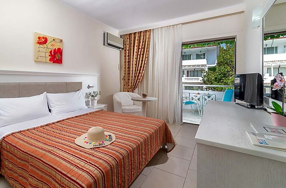 Porfi Beach Hotel